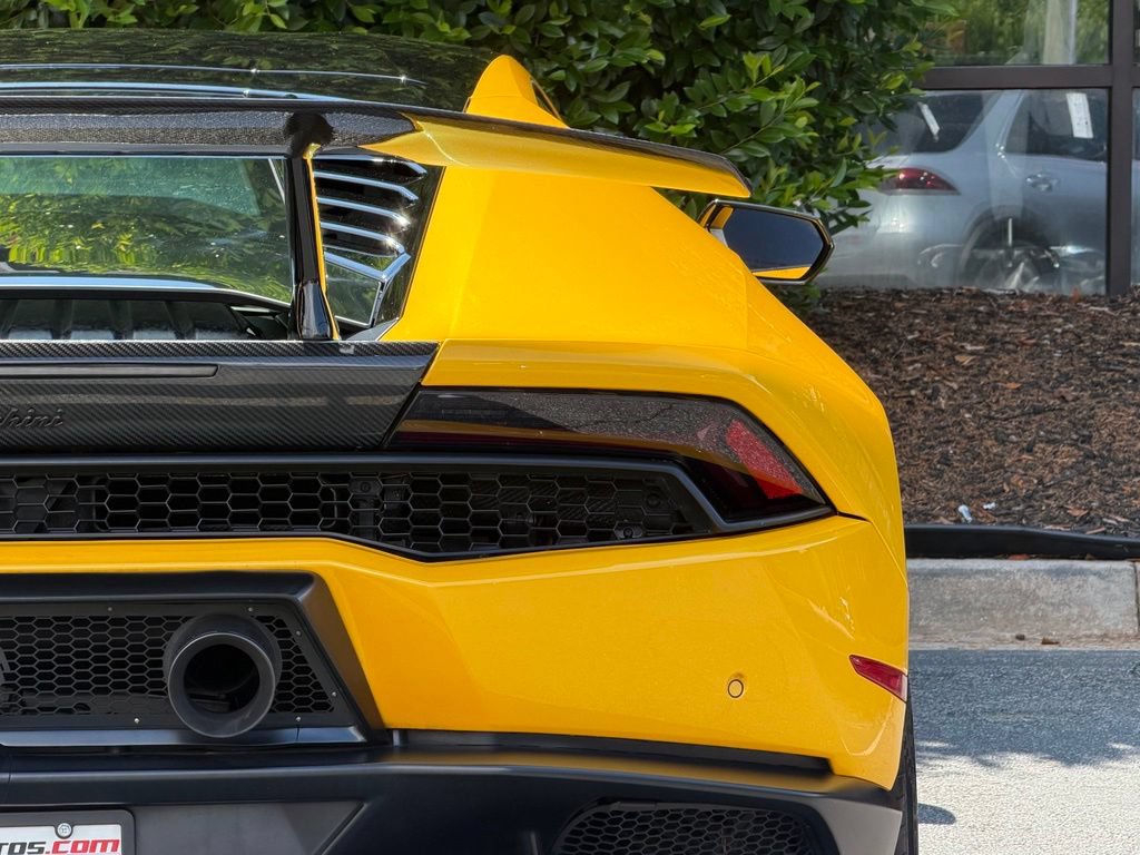 Used 2015 Lamborghini Huracan LP 610-4 AWD/4WD image 16