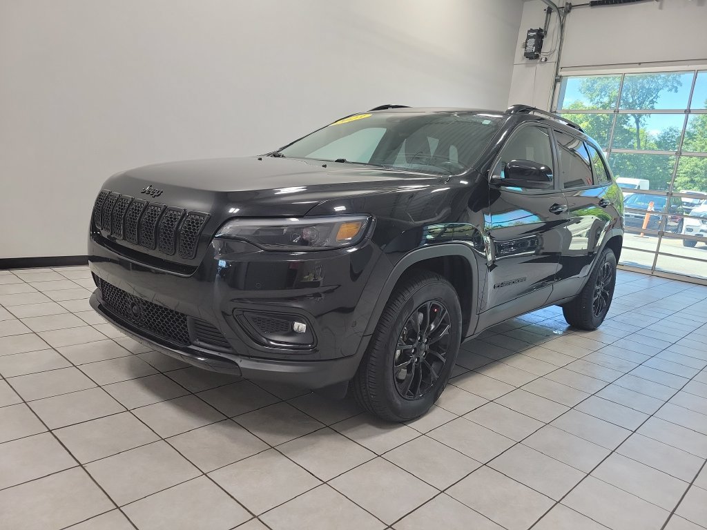 Used 2023 Jeep Cherokee Altitude Lux AWD/4WD image 8