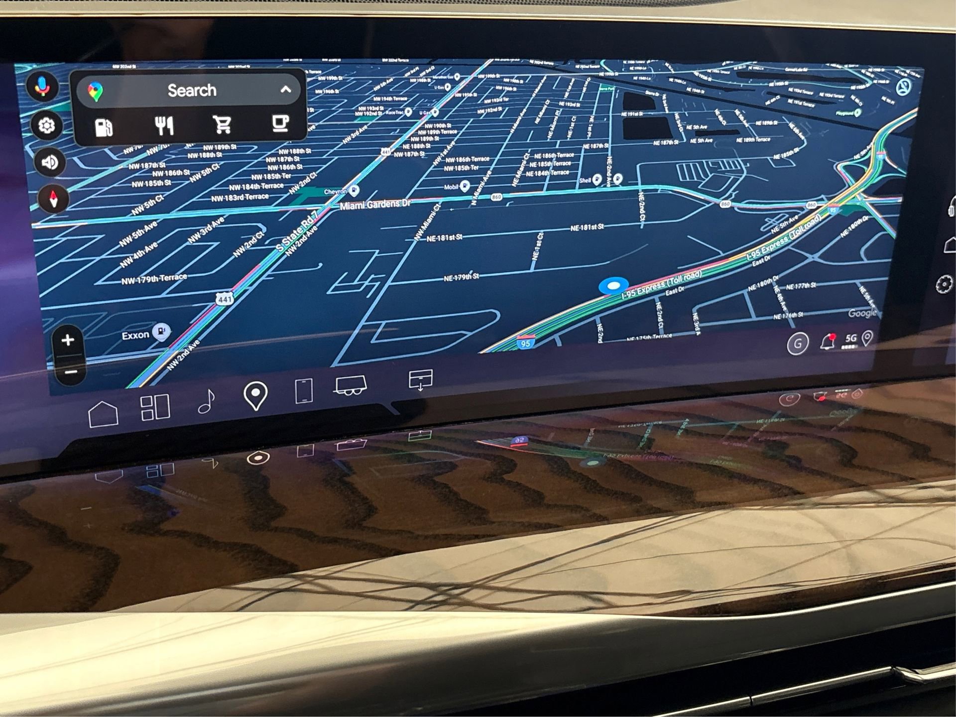 New 2025 Cadillac Escalade ESV Sport Platinum image 24