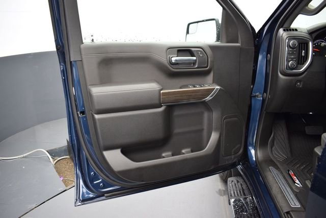 Used 2021 Chevrolet Silverado 1500 LT AWD/4WD image 17