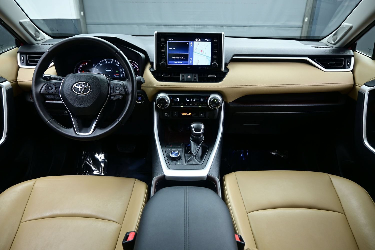 Used 2021 Toyota RAV4 Limited AWD/4WD image 18