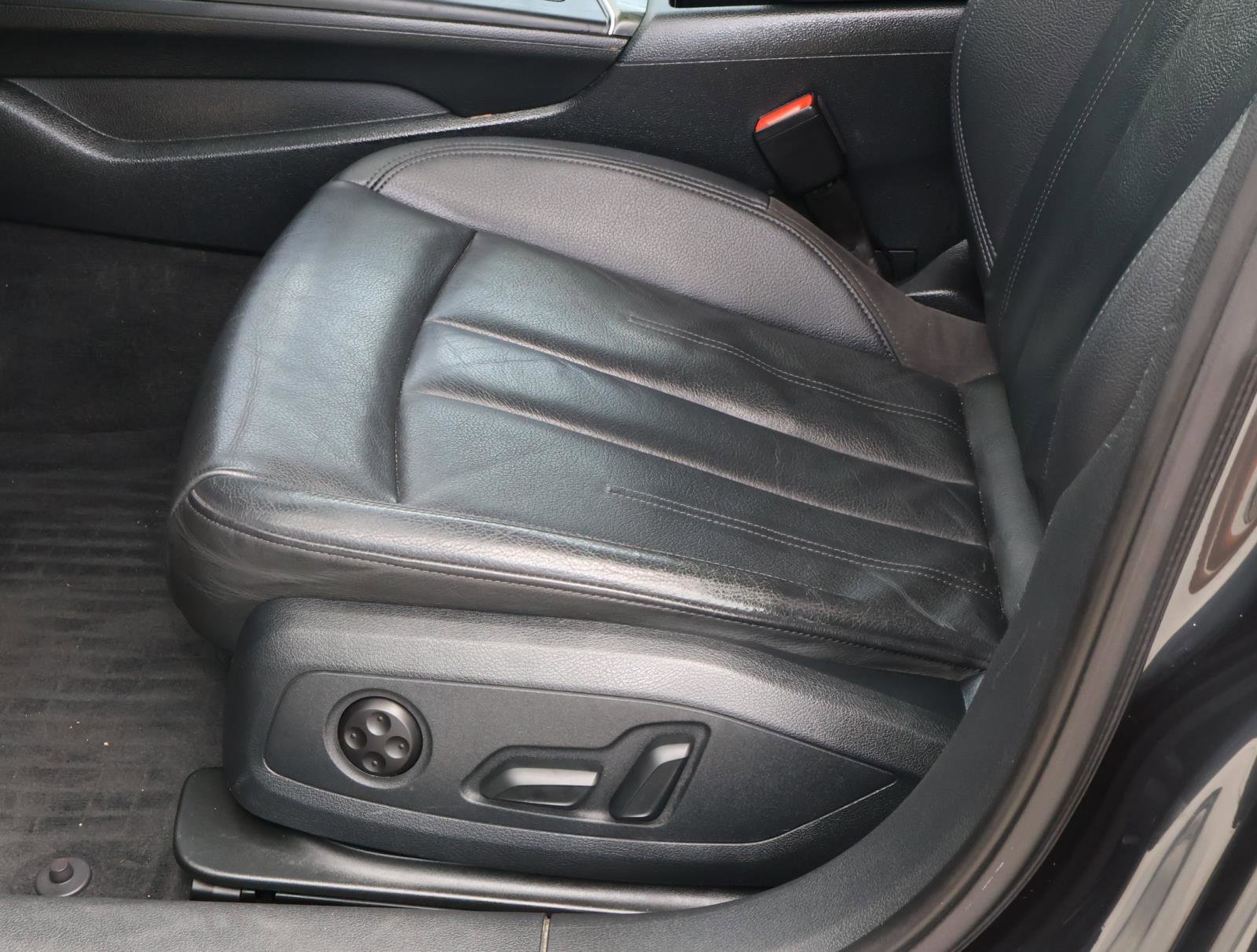 Used 2018 Audi A4 2.0T Ultra Premium w/ Convenience Package image 15