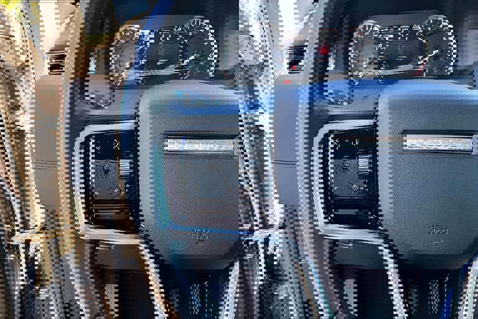 Used 2021 Land Rover Discovery Sport S image 22