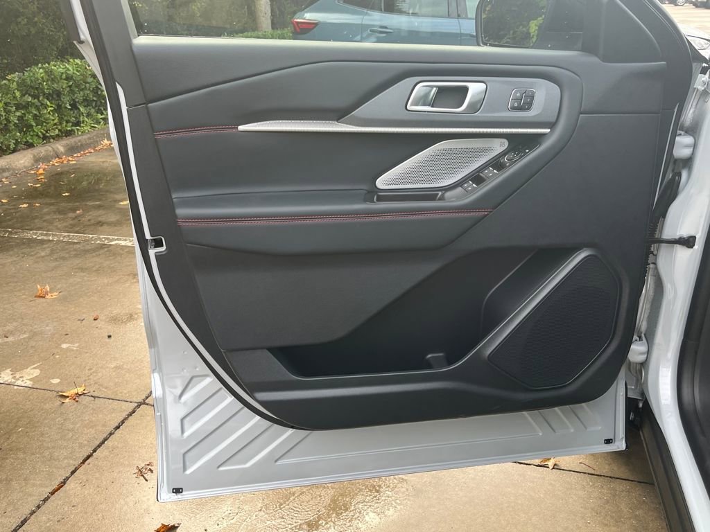 New 2026 Ford Explorer ST w/ Sun And Sound Package image 16