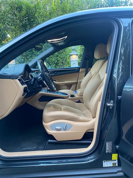 Used 2017 Porsche Macan AWD/4WD image 17