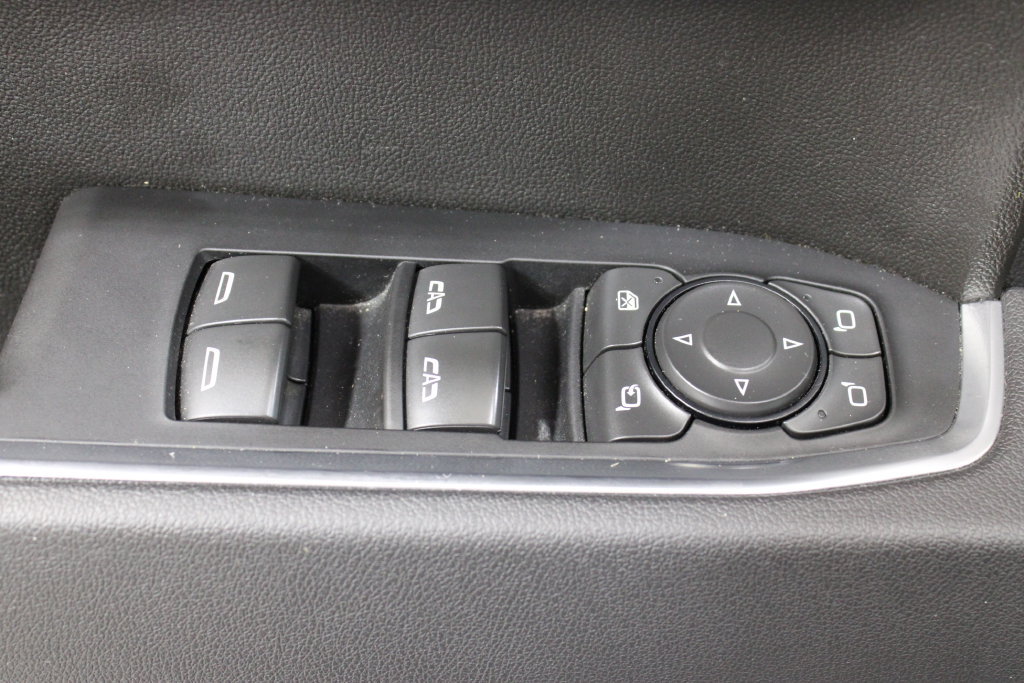 Used 2025 GMC Sierra 1500 SLT AWD/4WD image 18