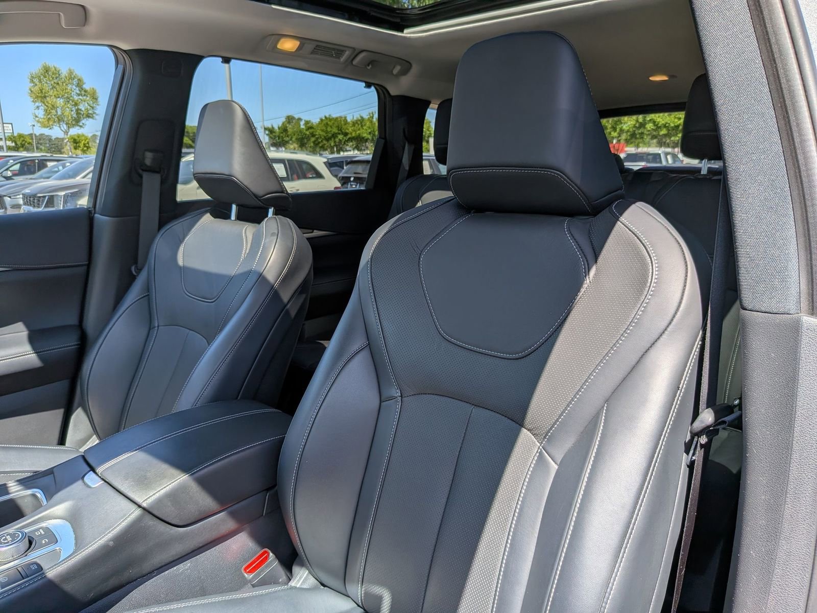 Used 2023 INFINITI QX60 Luxe image 15