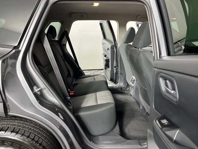 Used 2025 Nissan Rogue SV FWD image 44