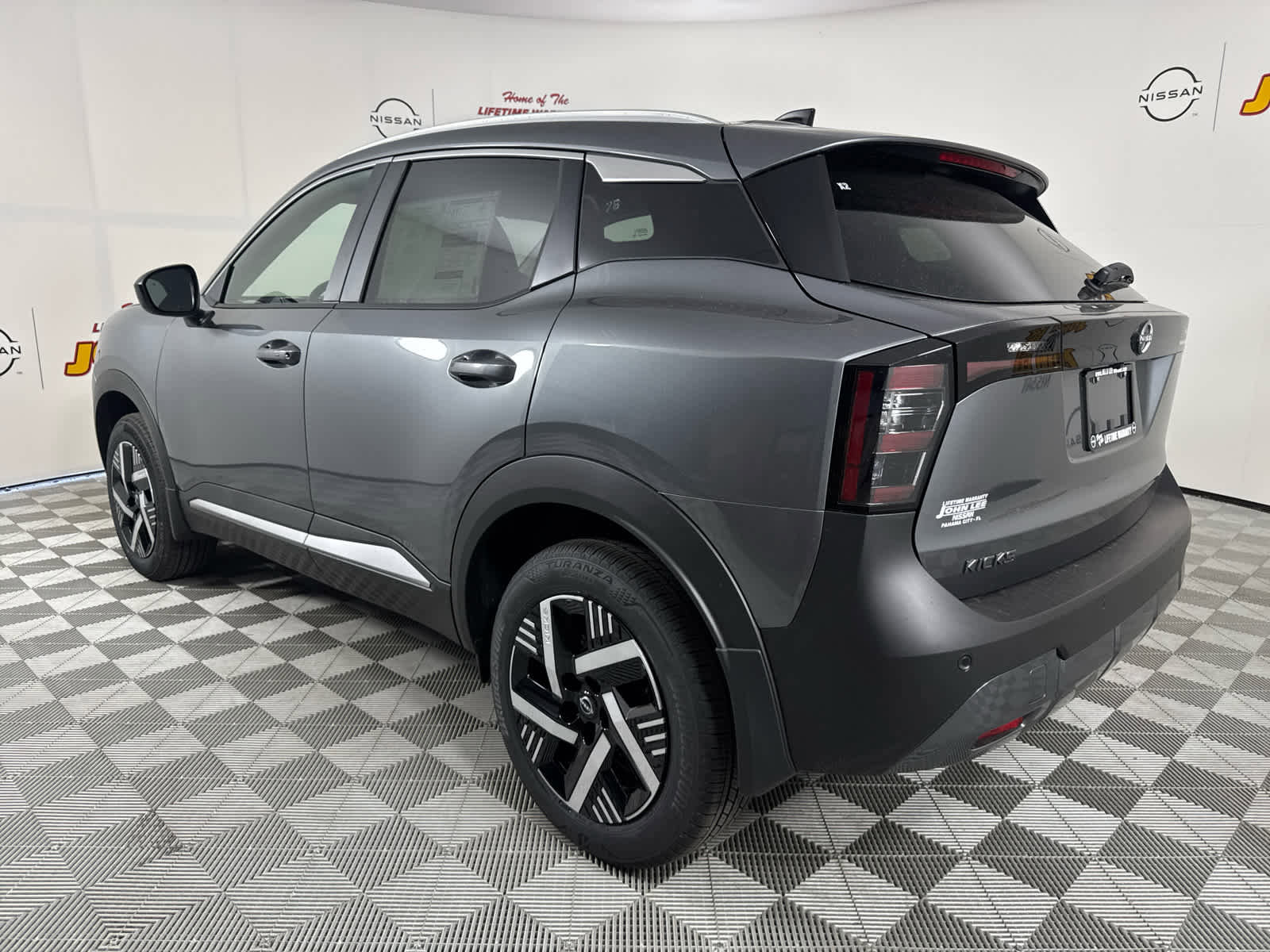 New 2026 Nissan Kicks SV w/ Illumination Package image 3