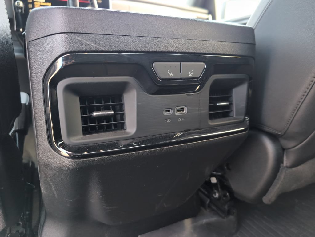 Used 2024 GMC Sierra 1500 AT4 w/ AT4 Premium Package AWD/4WD image 13