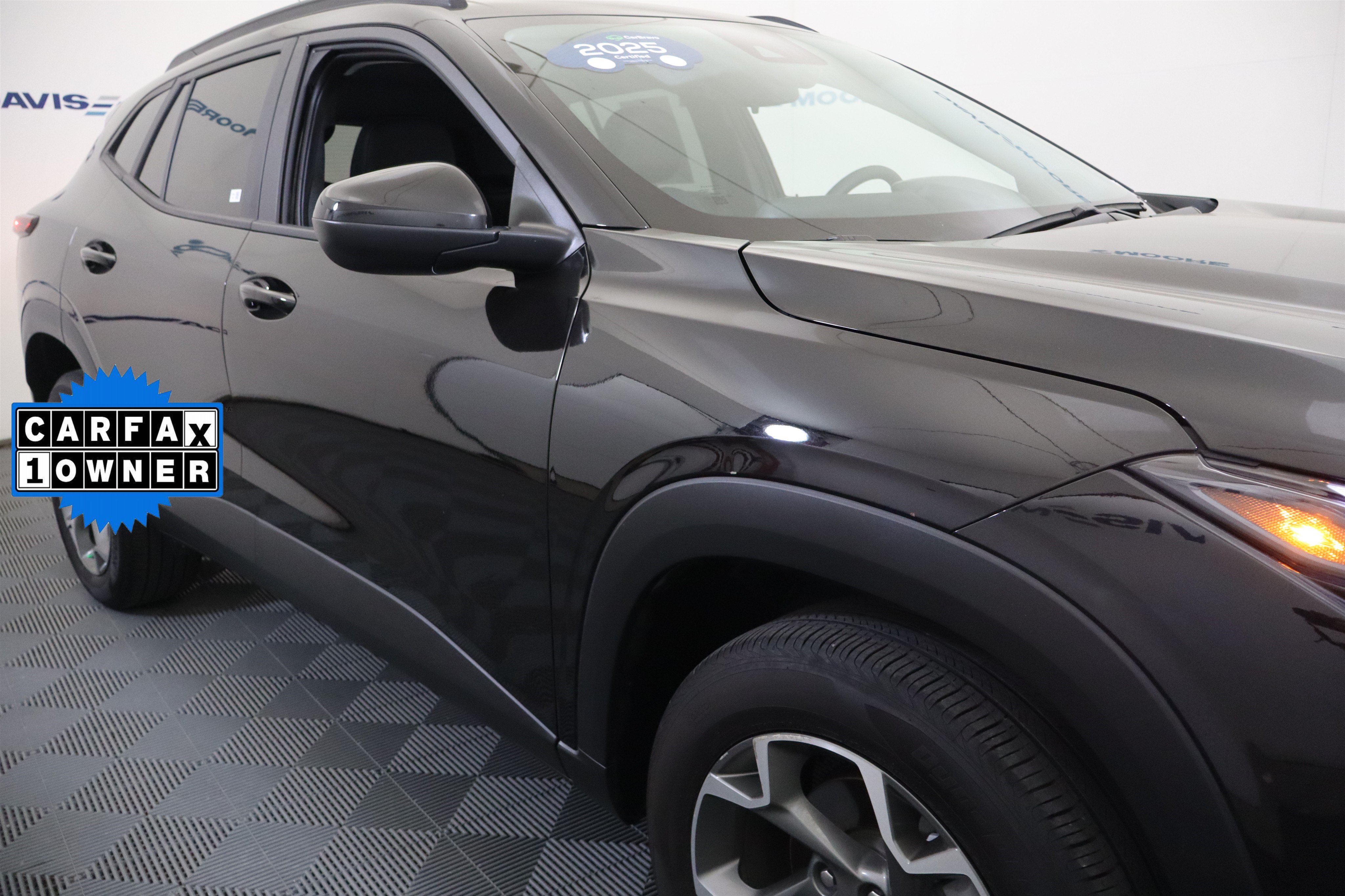 Certified 2025 Chevrolet Trax LT FWD image 4