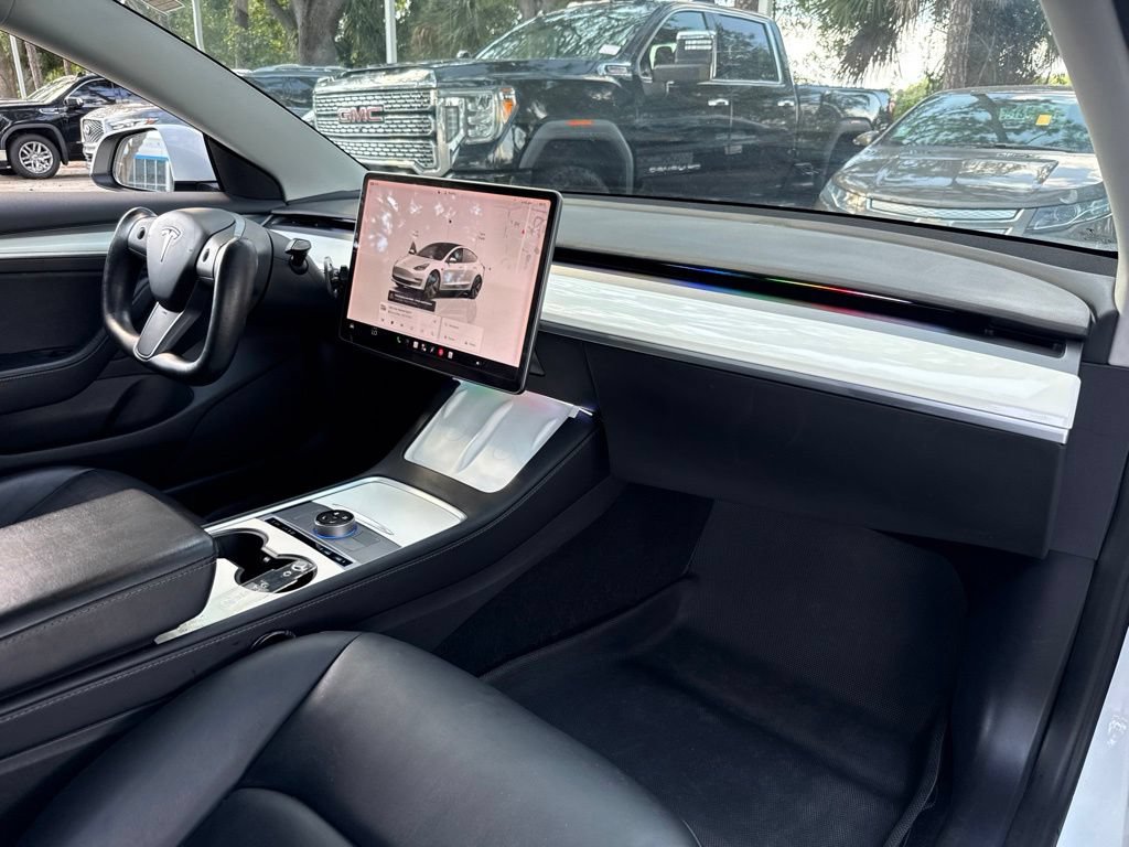 Used 2022 Tesla Model 3 Long Range AWD/4WD image 17