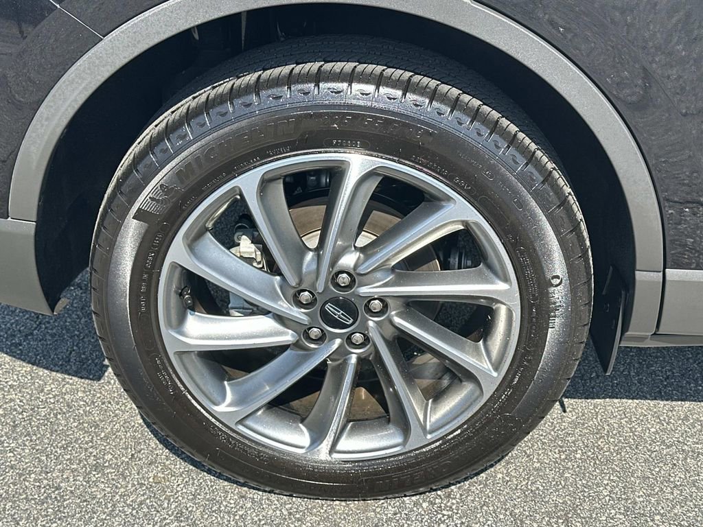 Certified 2024 Lincoln Corsair FWD w/ Equipment Group 101A image 17