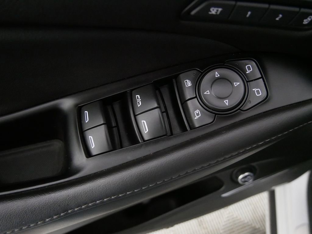 Used 2024 Buick Enclave Avenir w/ Avenir Technology Package image 16