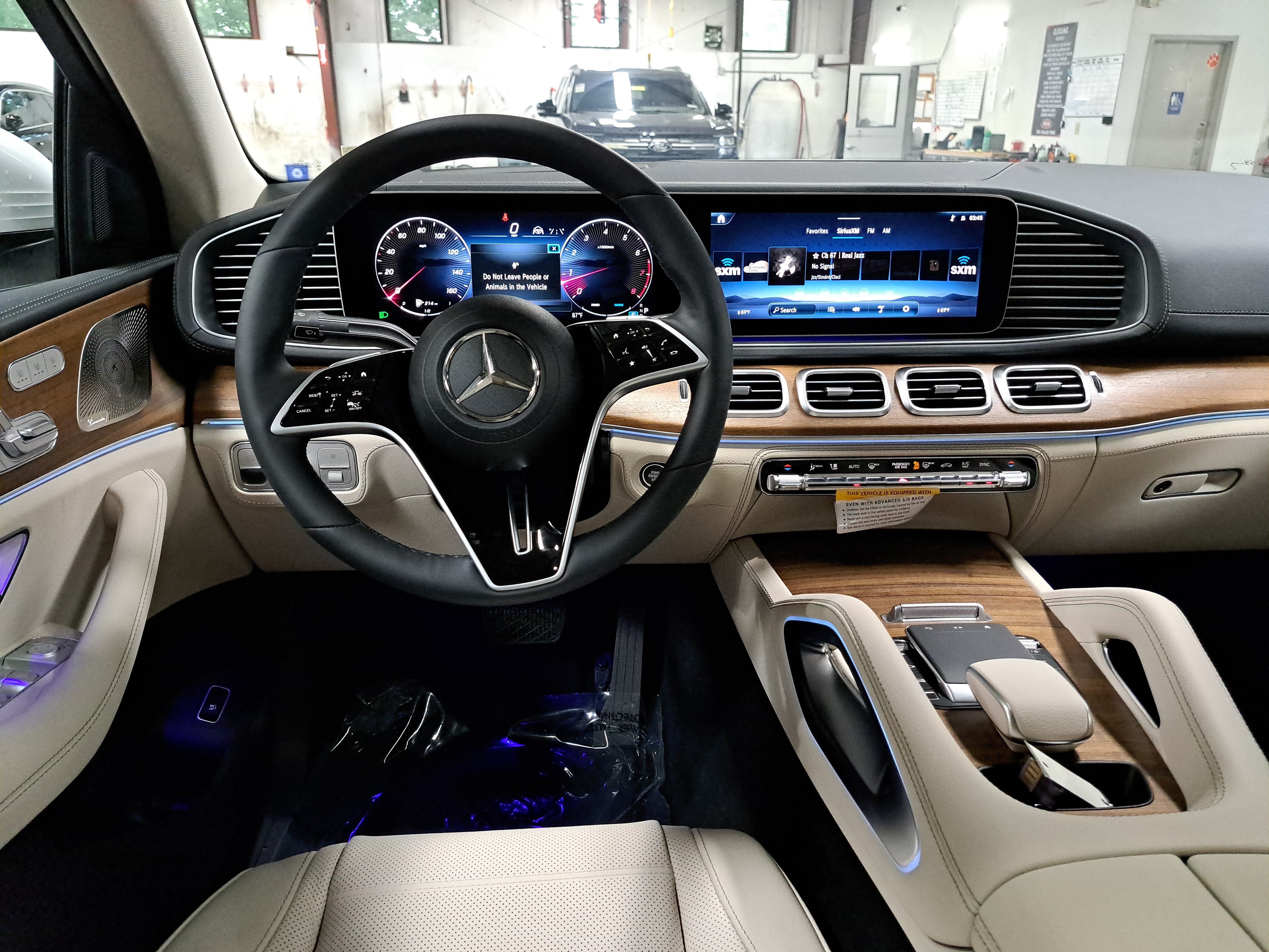 New 2026 Mercedes-Benz GLE 450 4MATIC Coupe image 16