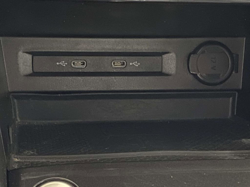 Used 2023 Volkswagen Tiguan SE image 29