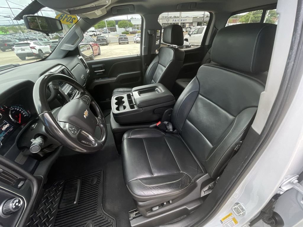 Used 2018 Chevrolet Silverado 1500 LT w/ All Star Edition RWD image 17