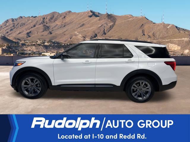 Used 2024 Ford Explorer XLT w/ Equipment Group 202A RWD image 2
