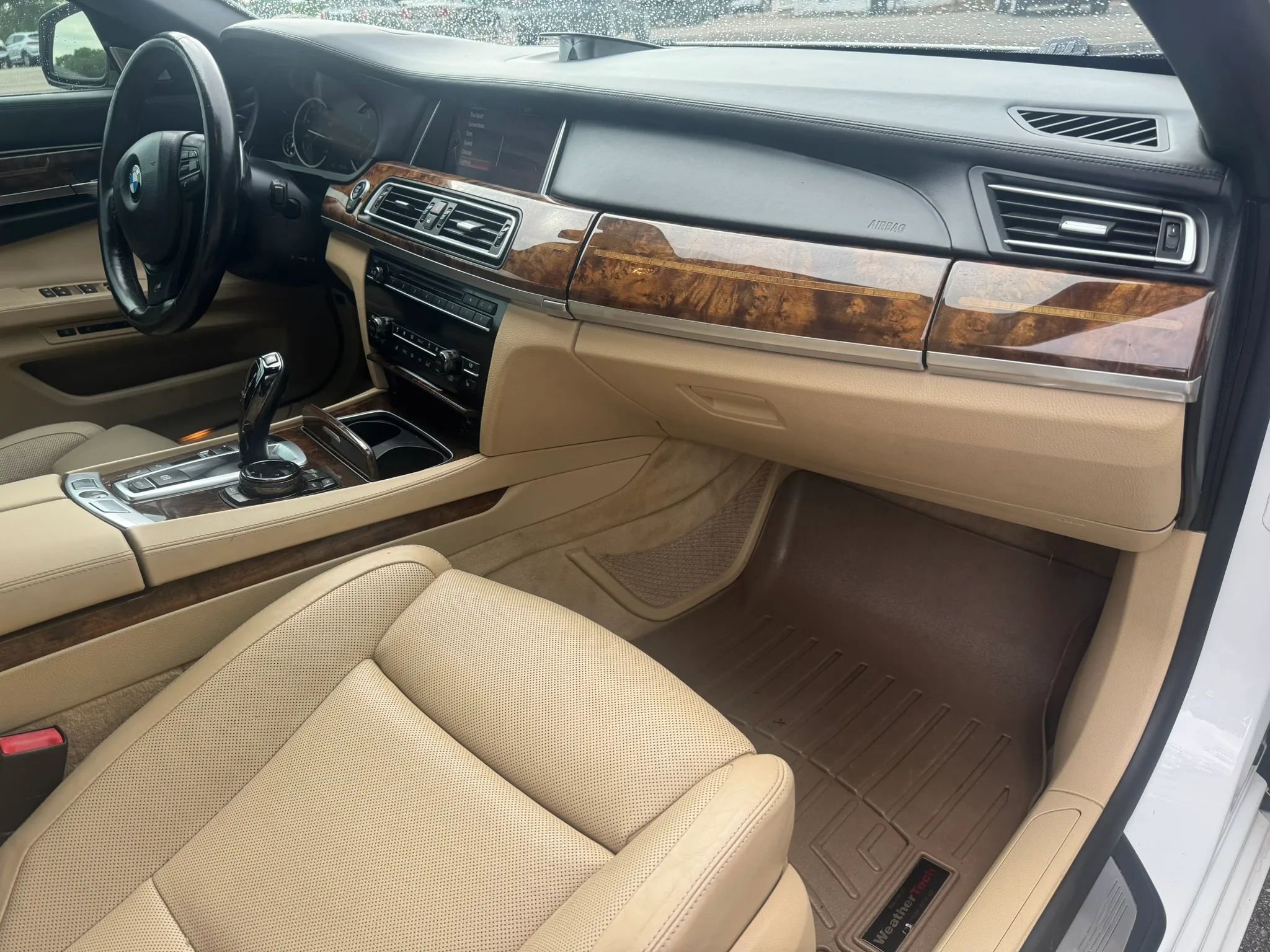 Used 2015 BMW 750Li RWD image 25
