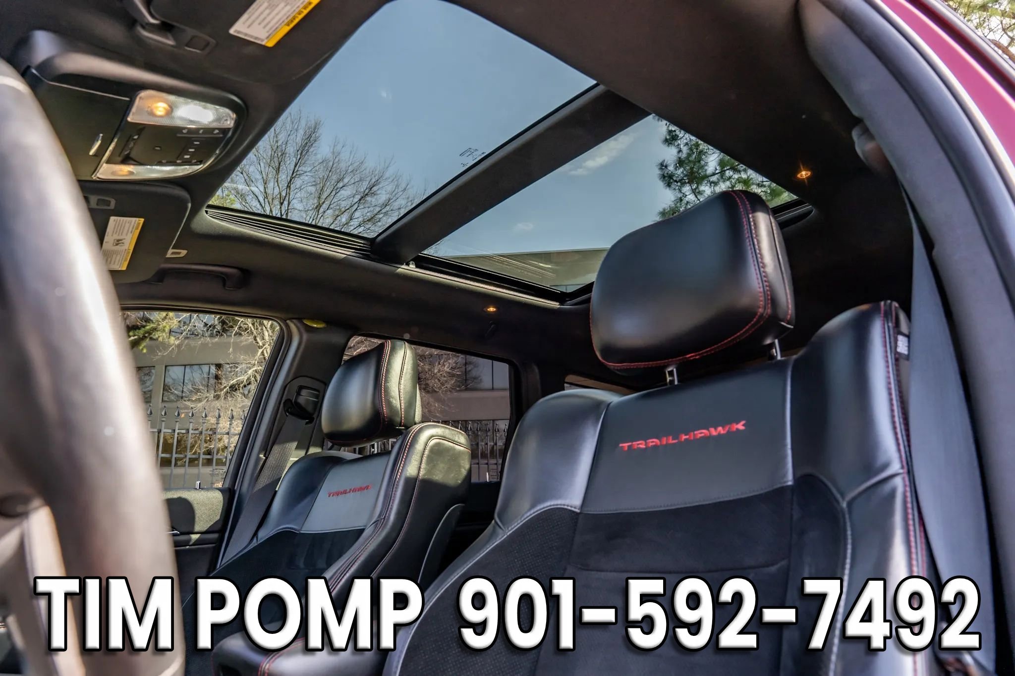 Used 2017 Jeep Grand Cherokee Trailhawk w/ Trailhawk Luxury Group image 12