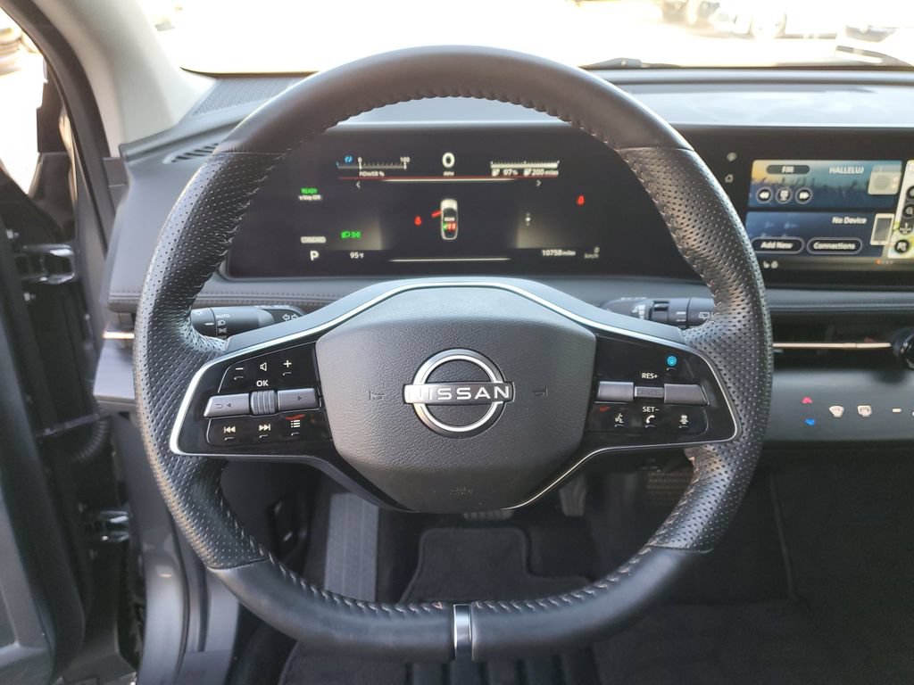 Used 2025 Nissan Ariya FWD image 24