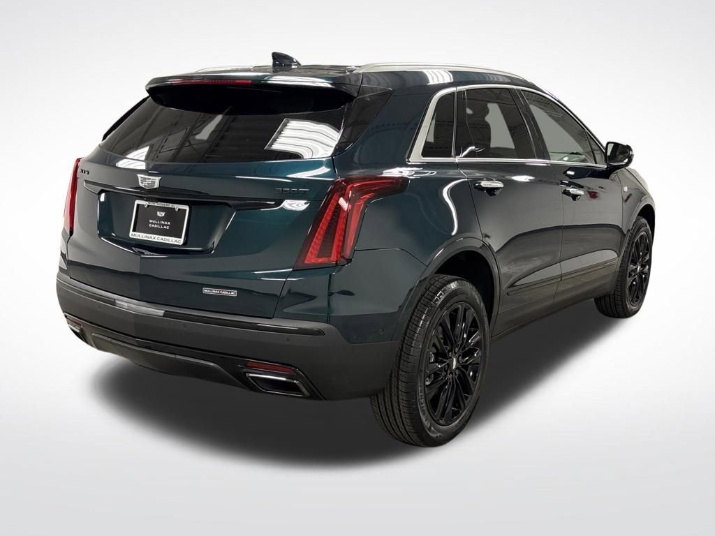 New 2026 Cadillac XT5 Premium Luxury w/ LPO, ONYX Package image 19