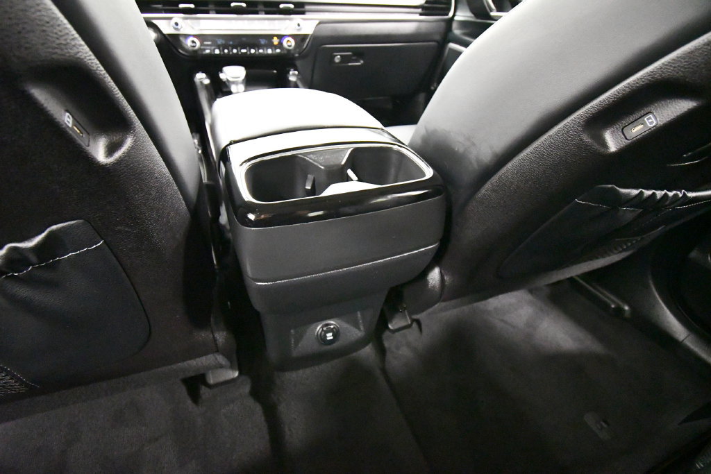 Certified 2024 Kia Telluride S w/ S Sunroof Package AWD/4WD image 16