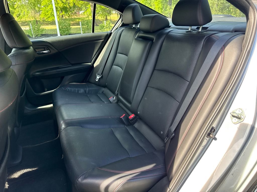 Used 2017 Honda Accord Sport Special Edition image 30
