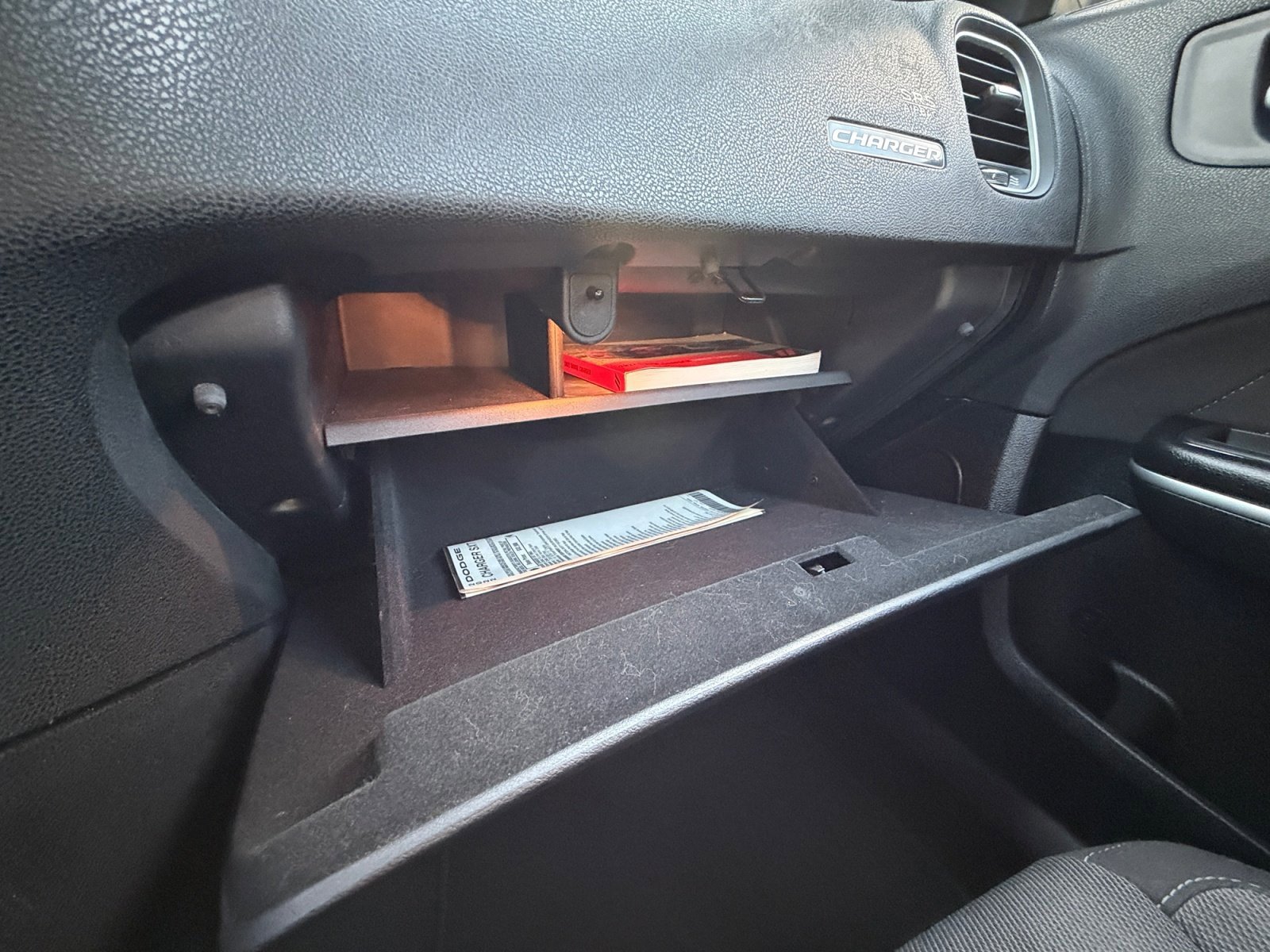 Used 2022 Dodge Charger SXT image 33