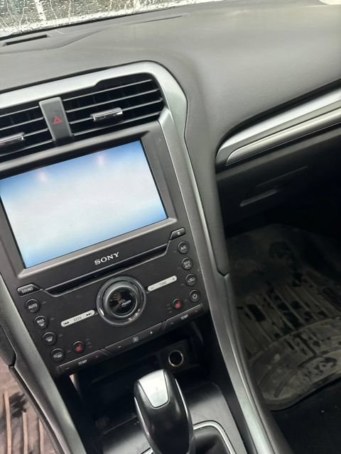 Used 2016 Ford Fusion Titanium FWD image 22