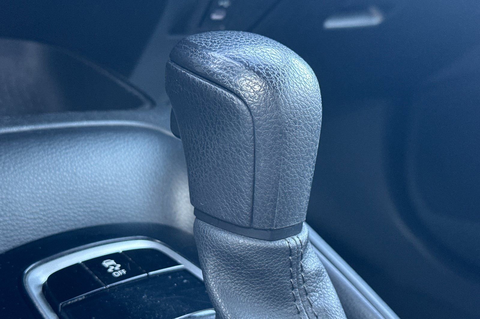 Used 2024 Toyota Corolla LE image 32