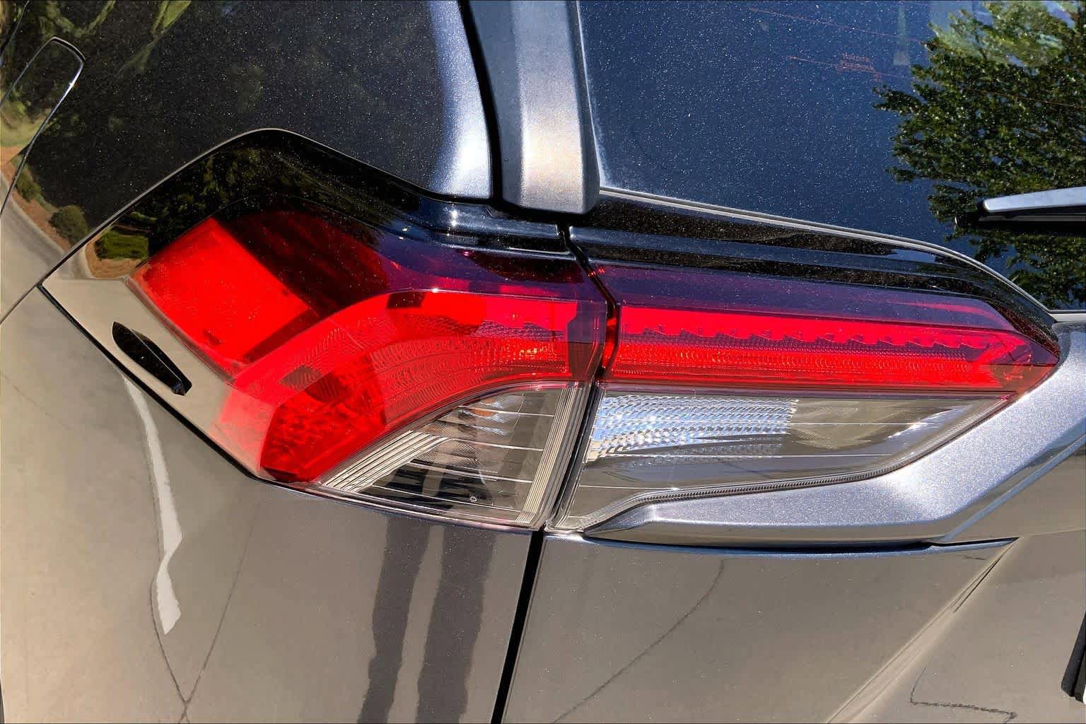 Used 2019 Toyota RAV4 XLE image 28