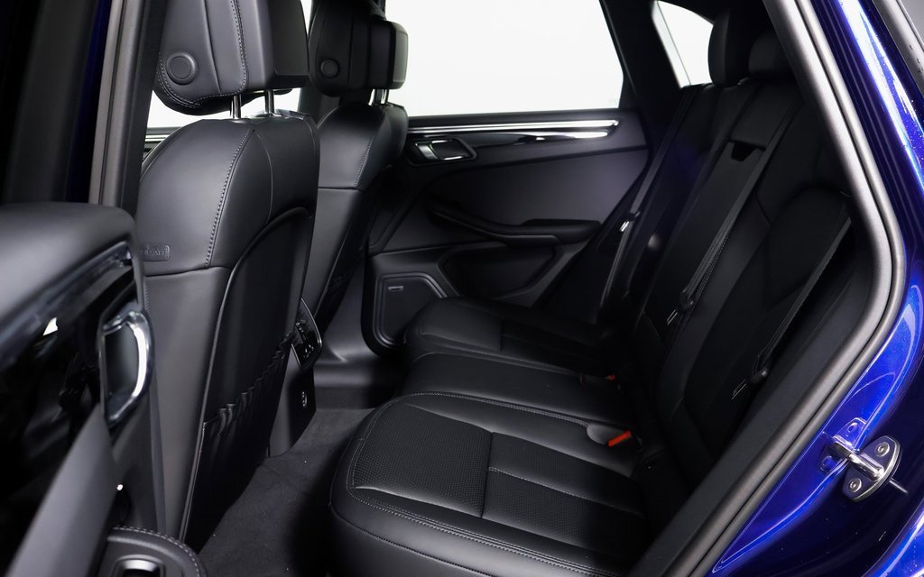 Used 2025 Porsche Macan image 7