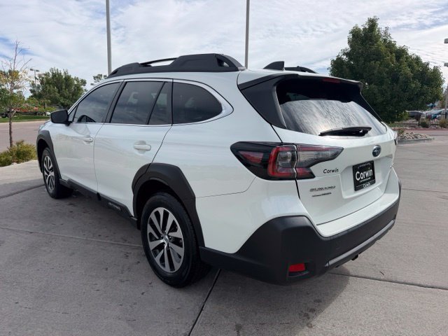 Used 2024 Subaru Outback Premium AWD/4WD image 7