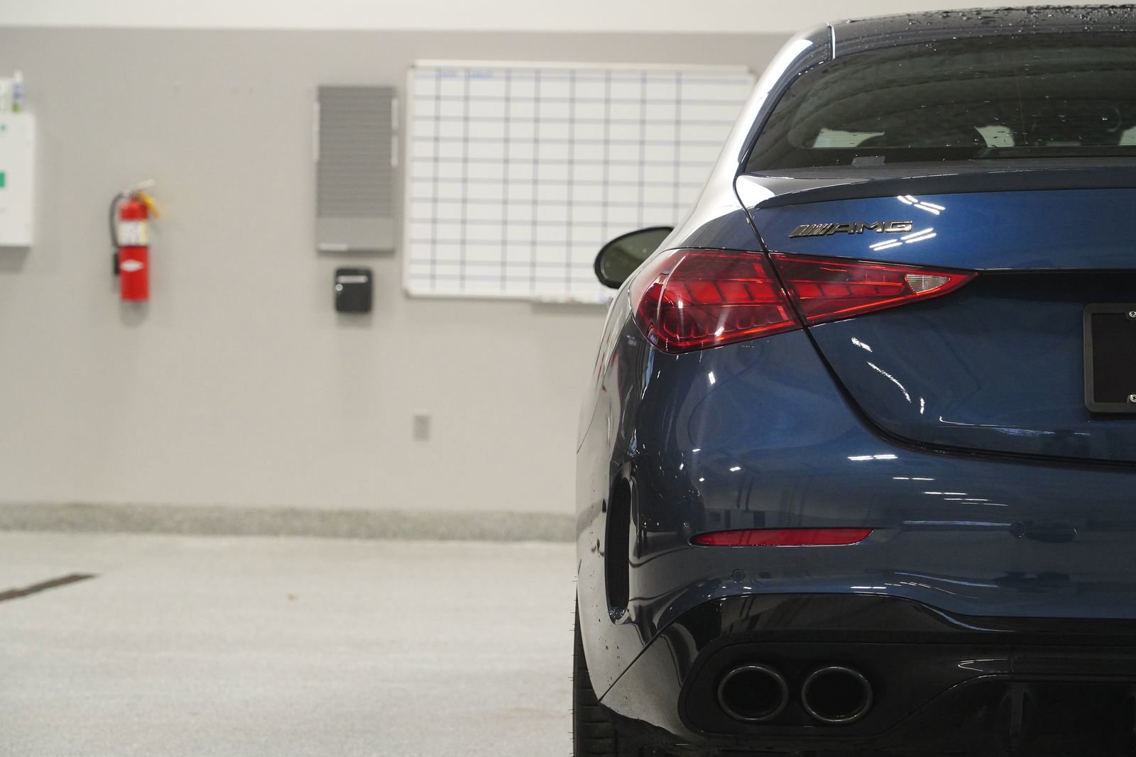 Used 2025 Mercedes-Benz C 43 AMG 4MATIC Sedan image 11