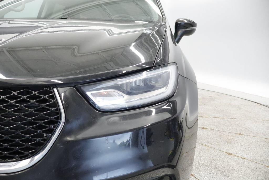 Certified 2023 Chrysler Pacifica Touring-L FWD image 14