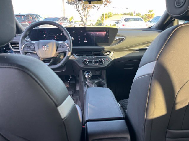 Used 2025 Buick Envista Preferred w/ Convenience I Package FWD image 15