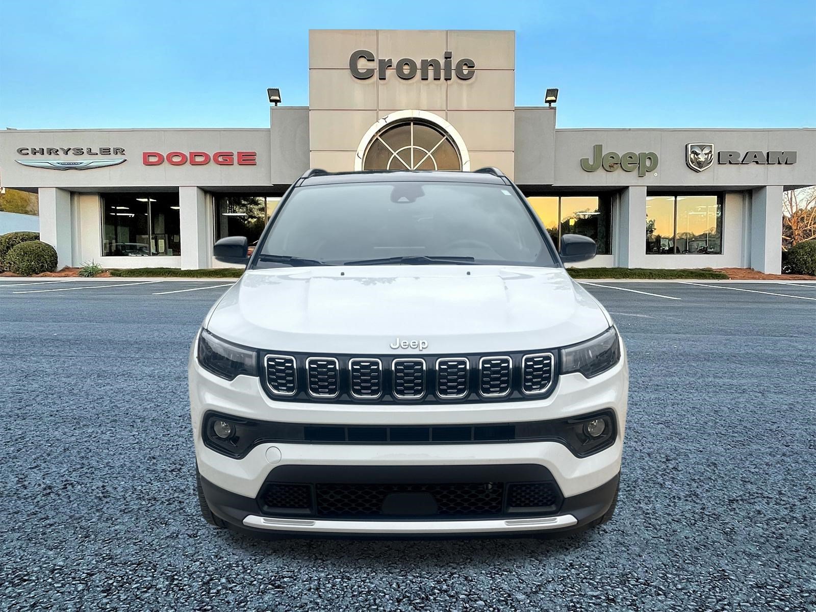 Used 2024 Jeep Compass Limited AWD/4WD image 8