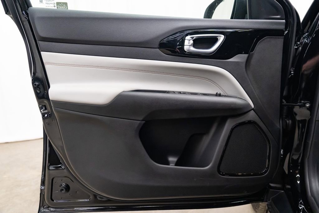 New 2026 Jeep Compass Limited image 20