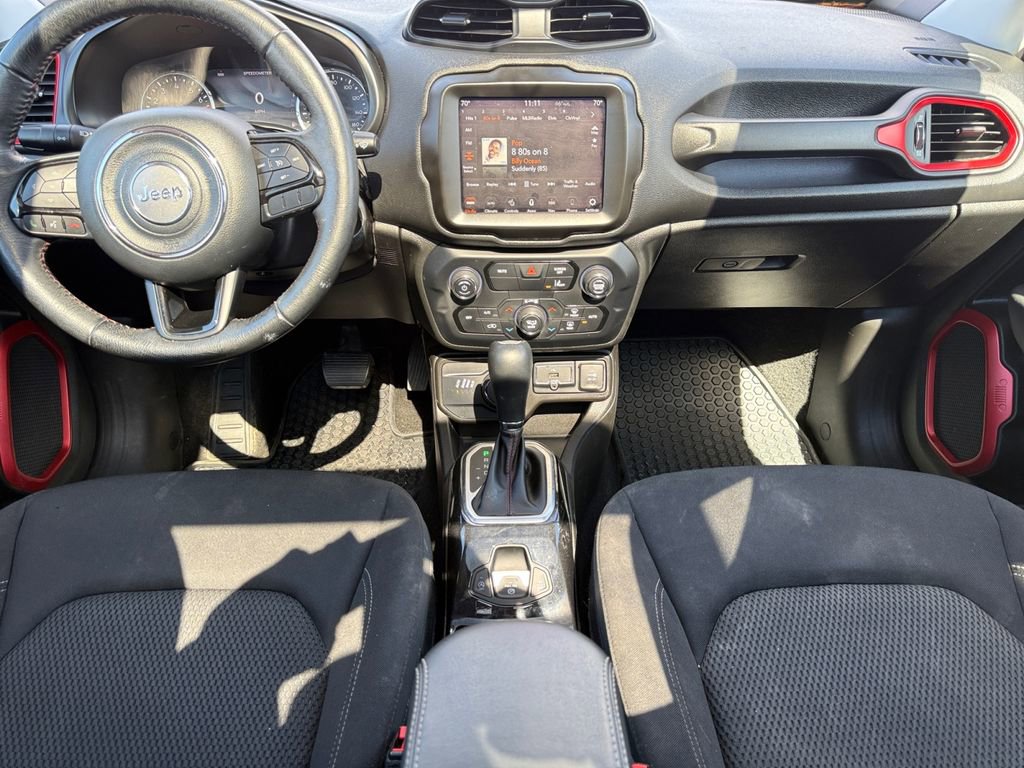 Used 2022 Jeep Renegade Latitude w/ Sun/Sound Group AWD/4WD image 10