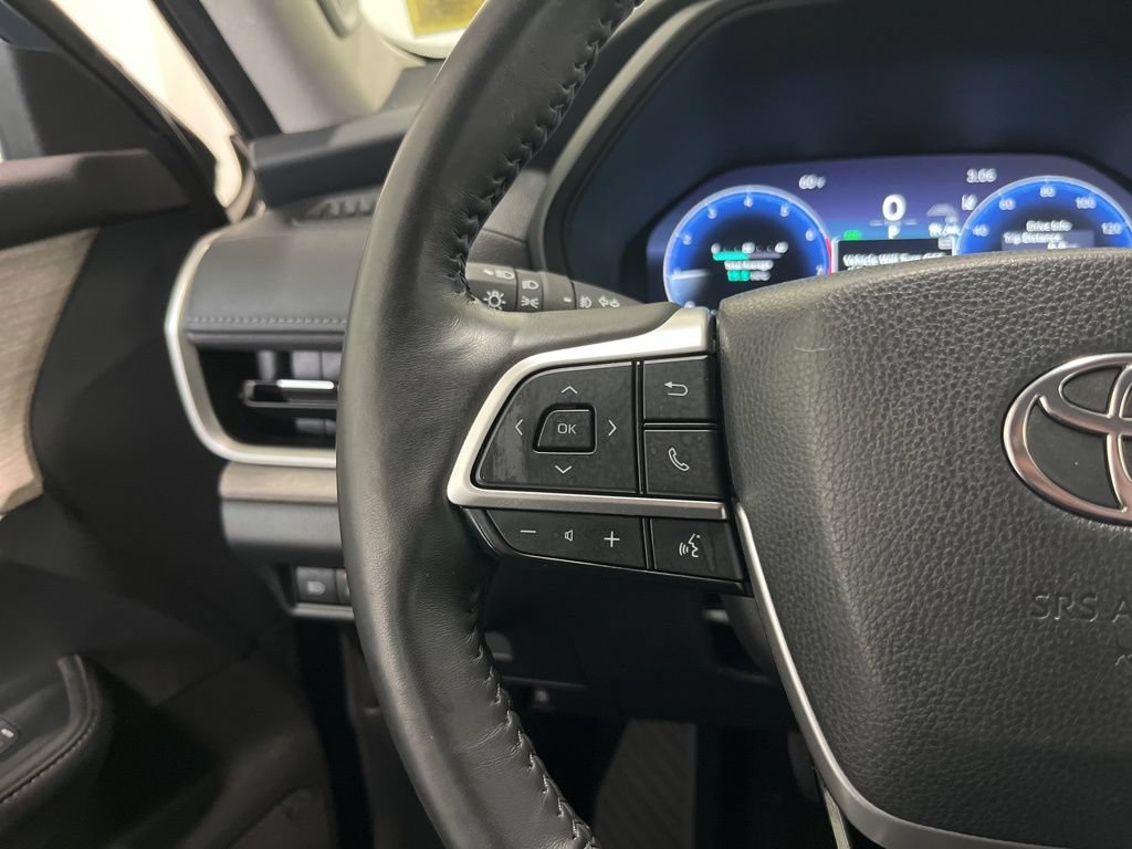 Used 2024 Toyota Grand Highlander AWD image 6