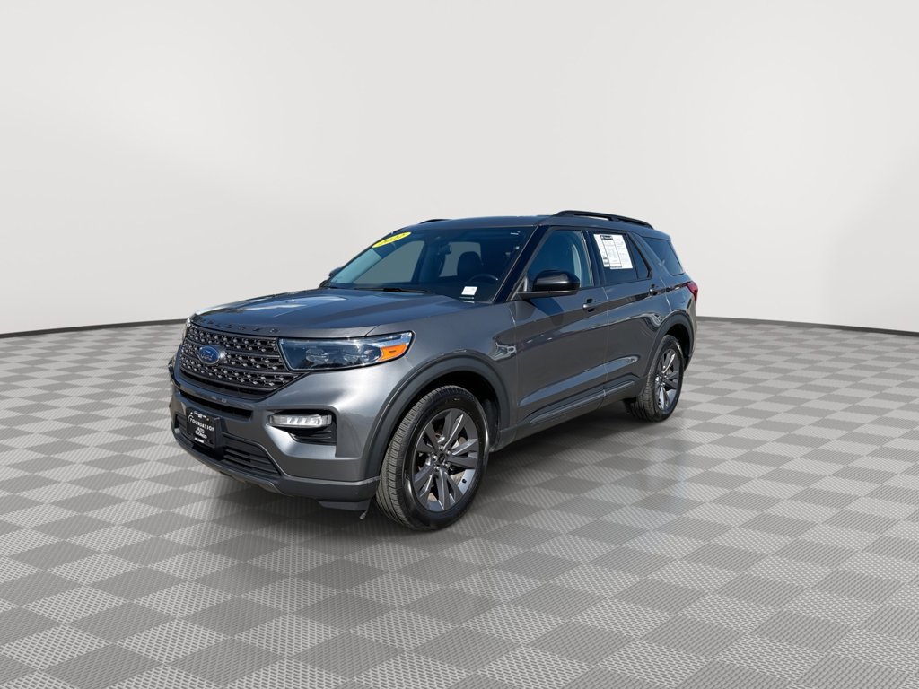 Used 2022 Ford Explorer XLT w/ XLT Sport Appearance Package AWD/4WD image 6