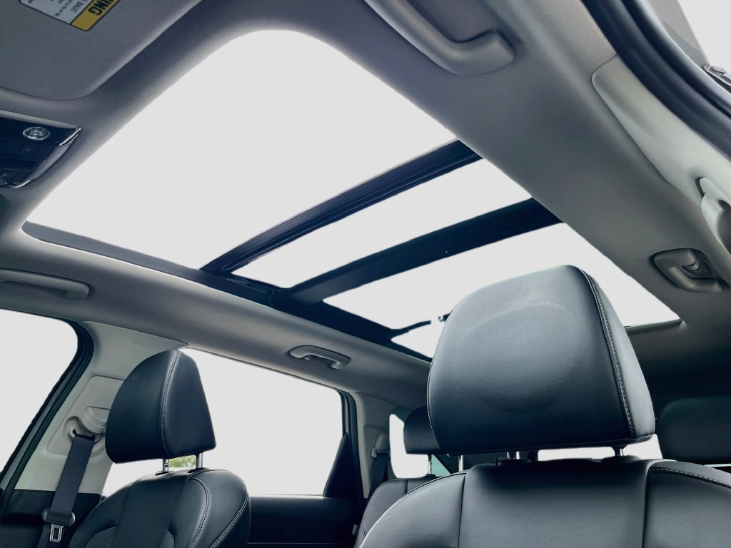 Used 2025 Kia Sorento EX w/ Panoramic Sunroof Package FWD image 22