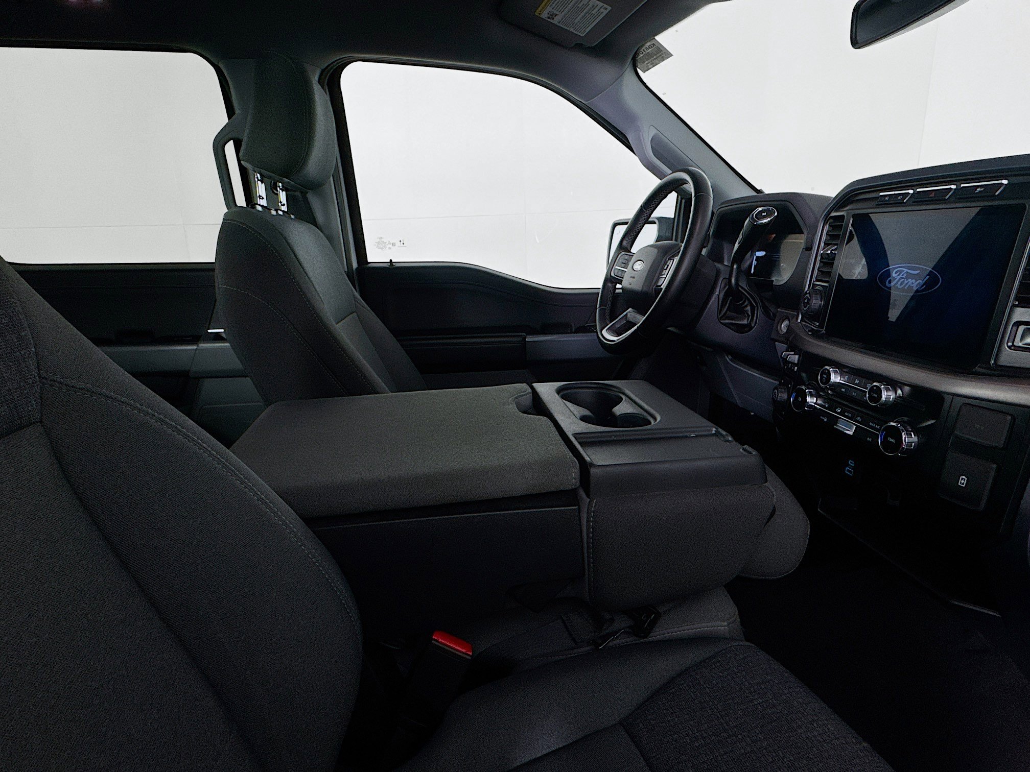 Used 2024 Ford F150 XLT w/ Tow/Haul Package image 26
