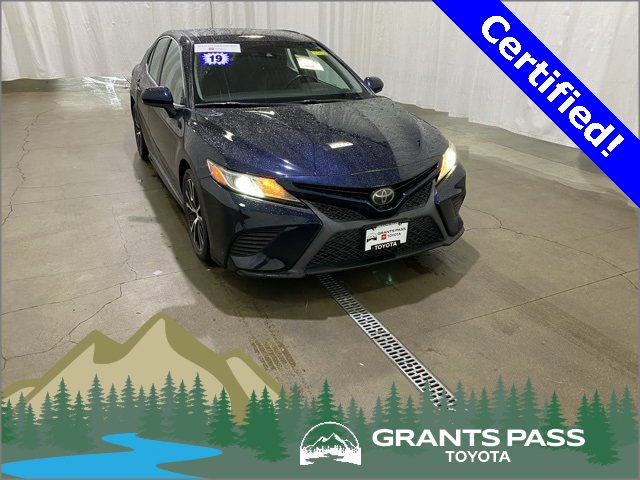 Certified 2019 Toyota Camry SE