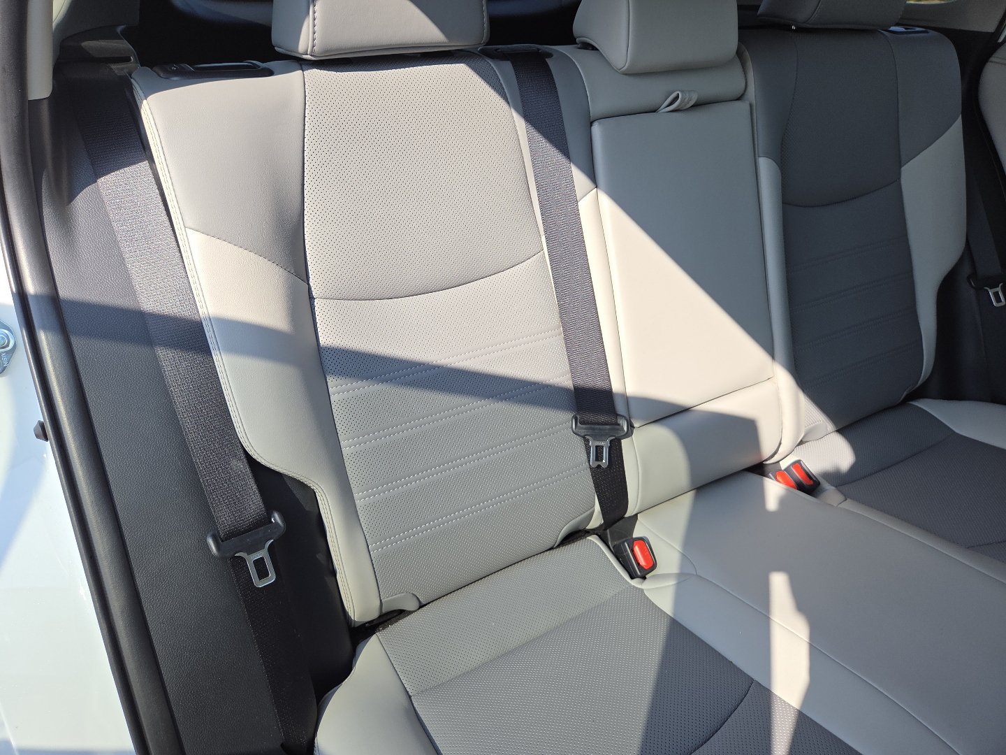 Used 2025 Toyota RAV4 Limited w/ Weather Package AWD/4WD image 23