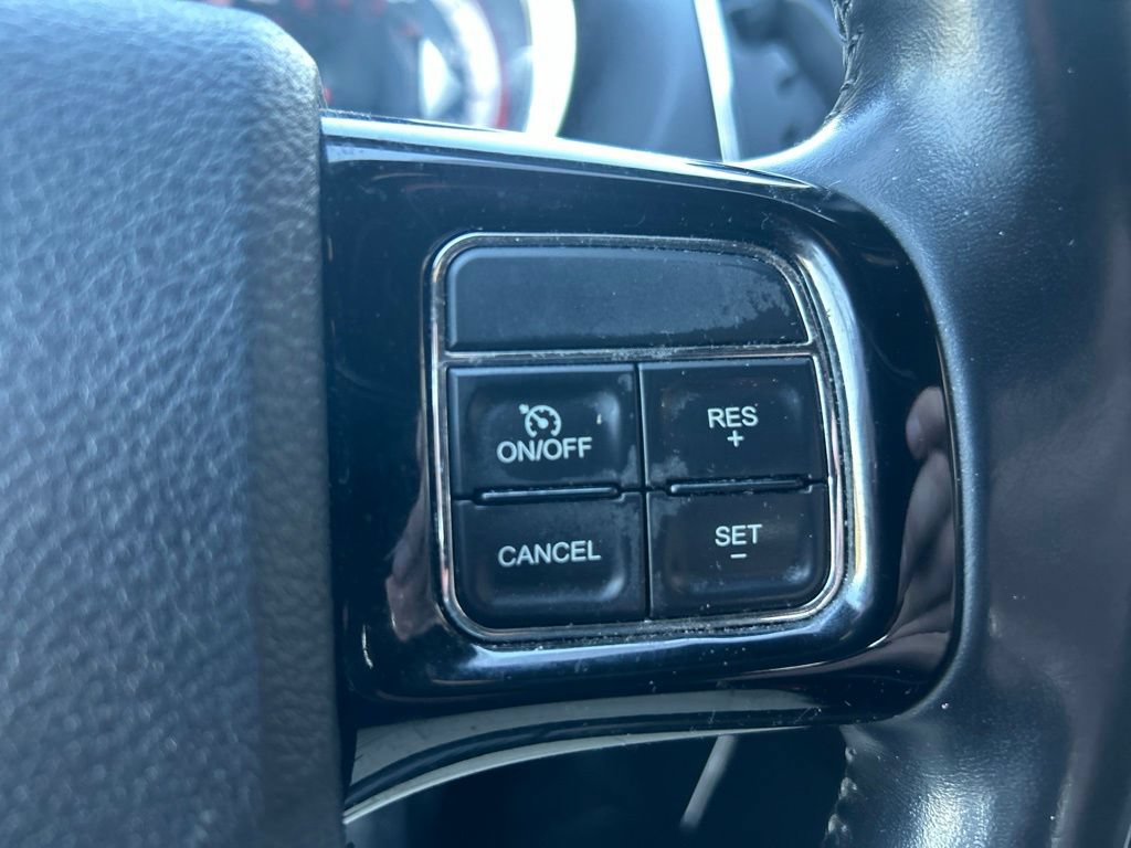 Used 2020 Dodge Grand Caravan SE FWD image 17