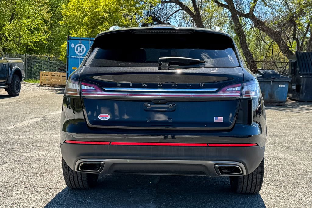Used 2023 Lincoln Nautilus Black Label AWD/4WD image 3