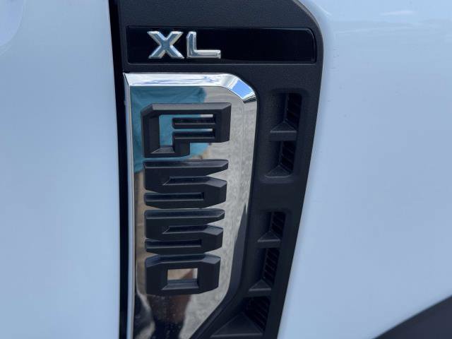 New 2026 Ford F550 4x4 Supercab Super Duty image 6
