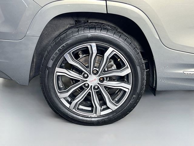 Used 2018 GMC Terrain Denali w/ Advanced Safety Package AWD/4WD image 39